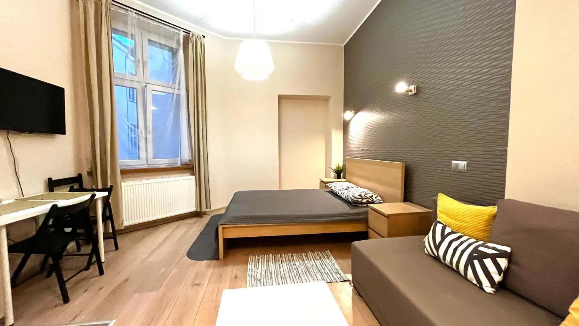 Przestronne Studio W Centrum Krakow